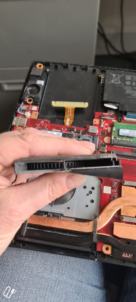 ASUS Gaming Laptop - Thoroughly Cleaned and Repasted Main CPU - Folkestone, Kent