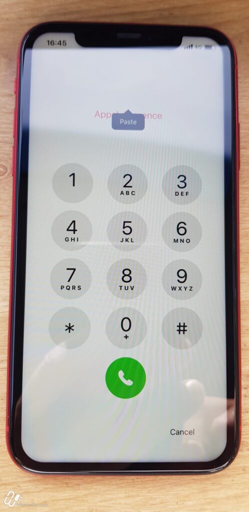 iPhone - Cracked Screen Replacement - No Location (2)
