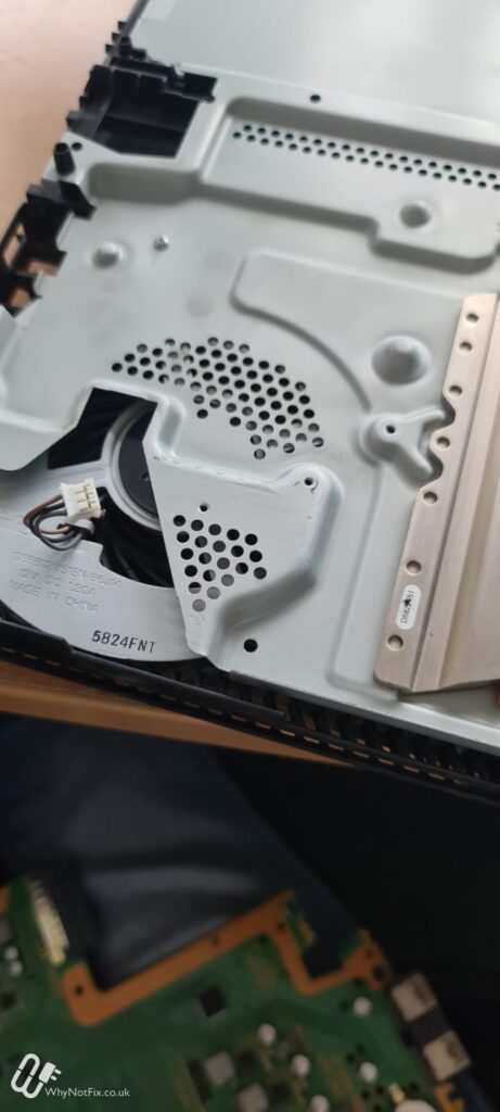 Playstation 4 - New Thermal Paste and Deep Clean - Dover, Kent