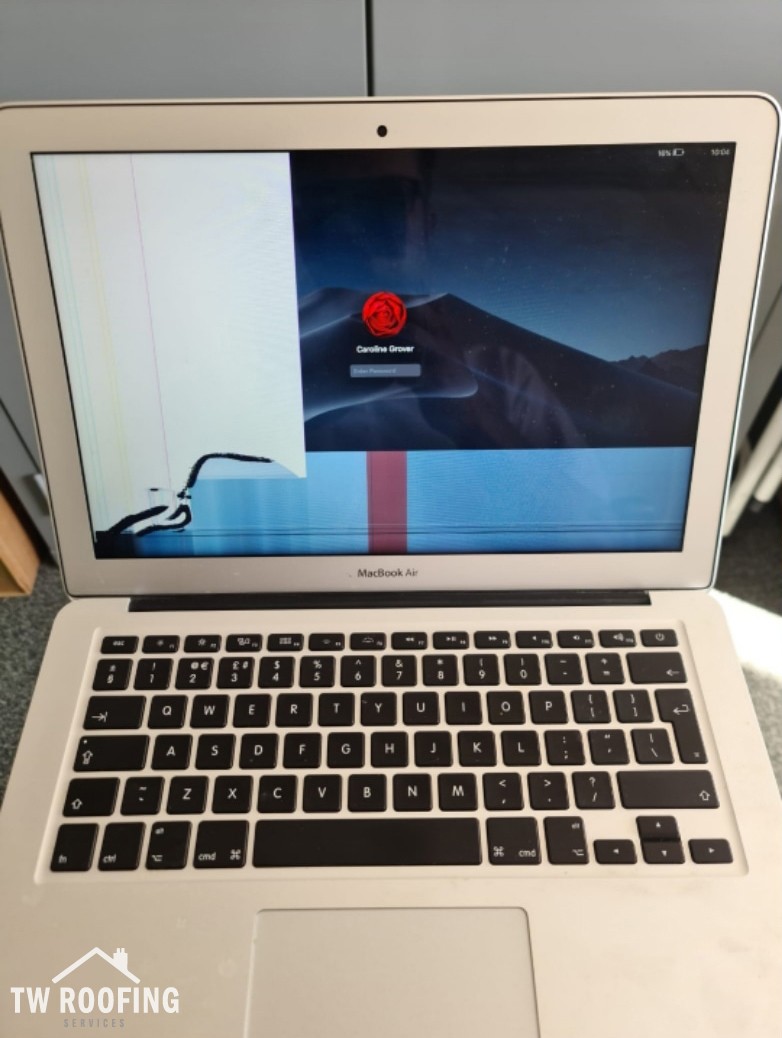 MacBook Pro - Damaged Screen Replacement
