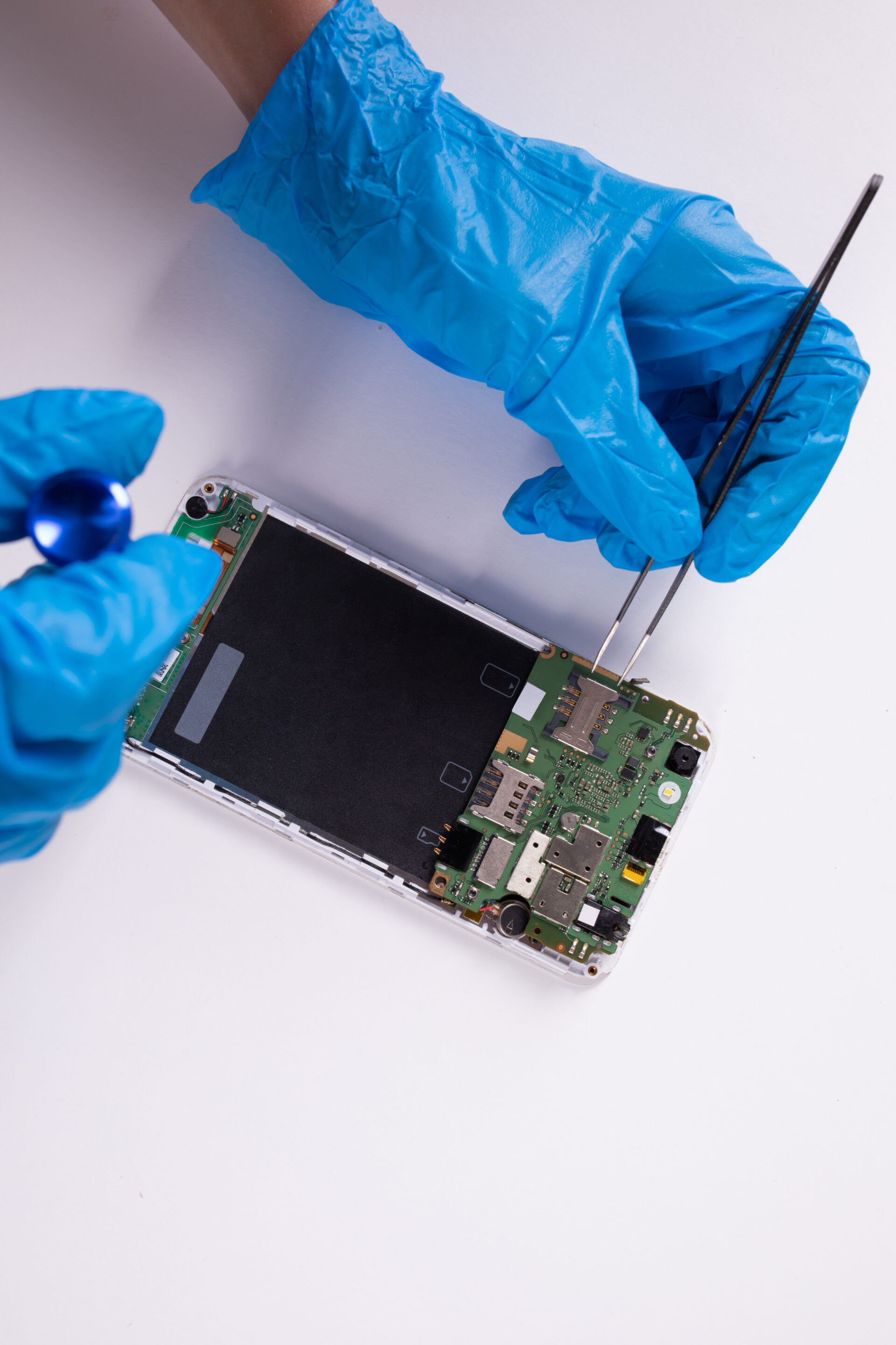 Broken Phone in Dover? Don't Replace It, Get It Repaired.